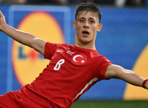 “Liverpul”un ulduzu Arda Gülerə İLİŞDİ – FOTO