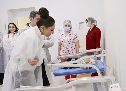 Mehriban Əliyeva Gəncədə Perinatal Mərkəzdə – FOTOLAR