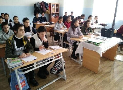 Əsədovun “kənd məktəbi” söhbətinə SƏRT REAKSİYA: “Hər ağlına gələni demək…”