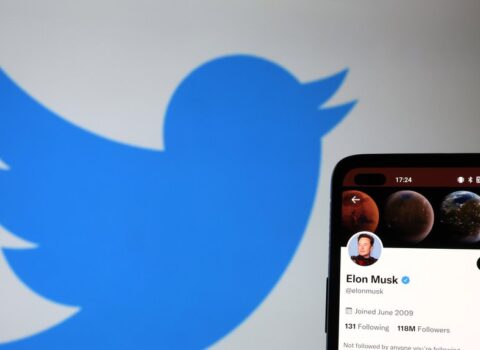 “Twitter”in mavi quş loqosu yüksək qiymətə satıldı