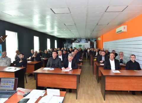 Su təchizatına qoşulma sahəsində çalışan əməkdaşlara təlimlər keçirilib – Fotolar