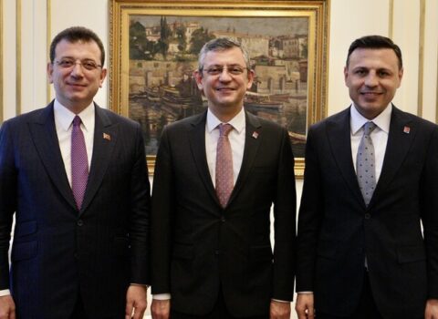 “CHP-nin xalqla əlaqəsi kəsilib” – İmamoğluna sərt tənqid