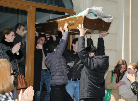 Xalq artisti dəfn edilir – FOTOLAR
