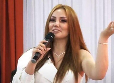 Hakimləri, vəkilləri təhdid edən müğənni kimdir?