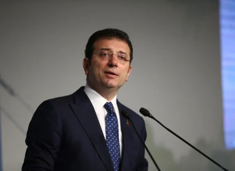 Ekrem İmamoğlunun diplomu ləğv edildi