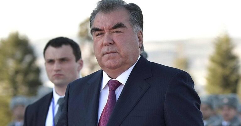 Tacikistan prezidentinin bu rəqsi REKORD QIRDI – VİDEO