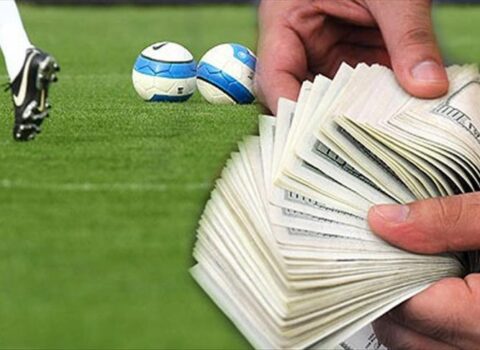 Nazirlik Bakıda 1 milyona minifutbol meydançası tikir