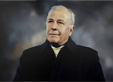 Məşhur holdinqin sahibi vəfat etdi
