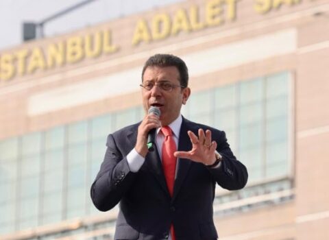 “CHP Atatürkün partiyası olmaqdan çıxıb və xarici qüvvələrin əlində casus yuvasına çevrilib” – İmamoğlunun həbsinə REAKSİYA