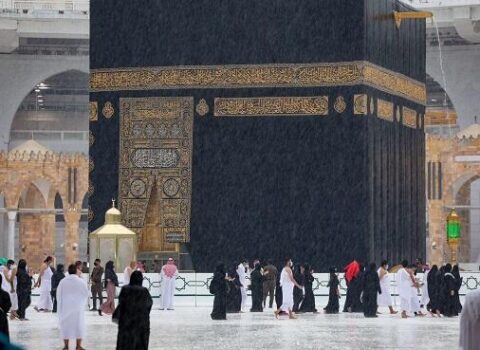 Azərbaycanda yeni din: Kəbəni köçürmək istəyirlər – İlahiyyatçı