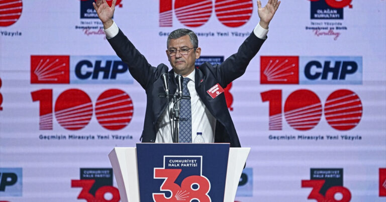 CHP-dən İmamoğlunun saxlanılmasına reaksiya: “Çevriliş!” CHP-dən İmamoğlunun saxlanılmasına reaksiya: “Çevriliş!”