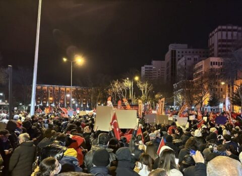 Türkiyədəki aksiyalarda 123 polis yaralandı