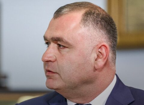 Qondarma rejimin lideri xəstəxanaya yerləşdirildi
