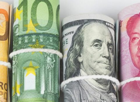 Dollar, avro və rubl məzənnəsi – Apreldə vəziyyət necə olacaq?