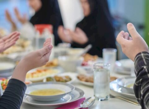 Orucu belə açmaq təhlükəlidir – İftarda sağlamlığa zərər vuran seçim