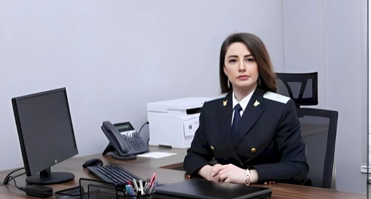 Xızıda xanım prokuror qəzaya düşdü Xızıda xanım prokuror qəzaya düşdü
