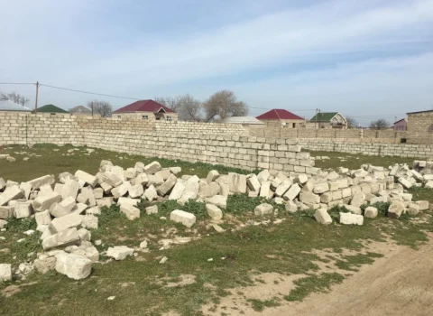 Bələdiyyə torpaqları satışa çıxarıldı – 11 000 manatdan başlayır