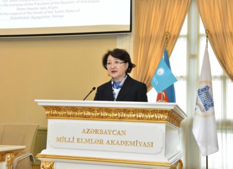 Aktotı Raimkulova İlham Əliyevi təbrik edib