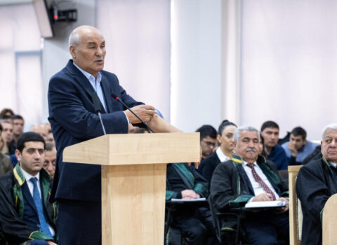 “Sən türksən” deyib məni təpiklədi – FOTO