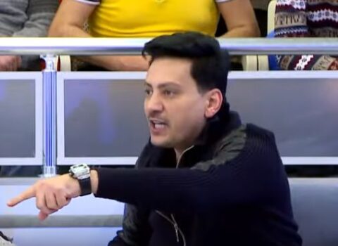Sərxan Kərəmoğlu: “40 ildir oxuyur fəxri ad ala bilmir, çıxart çölə!”