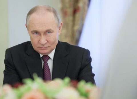 Putinə Kursk vilayətinin azad edilməsi barədə məruzə edilib