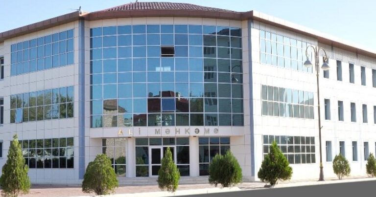 Naxçıvan Ali Məhkəməsinə yeni hakim təyin ediləcək Naxçıvan Ali Məhkəməsinə yeni hakim təyin ediləcək