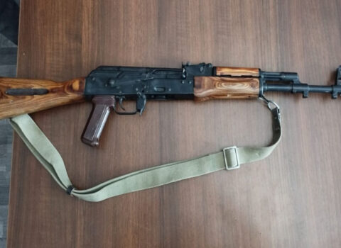 Şirvan sakini tapdığı avtomatı polisə təhvil verdi