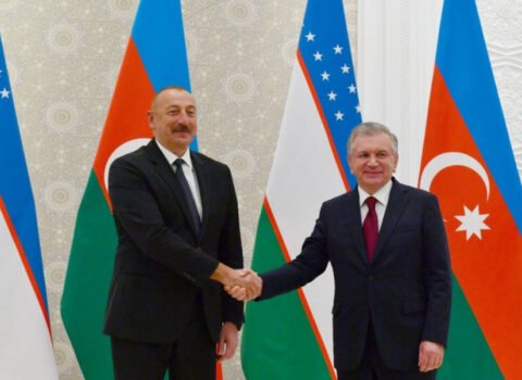 Şavkat Mirziyoyev Azərbaycan Prezidenti İlham Əliyevə zəng edib