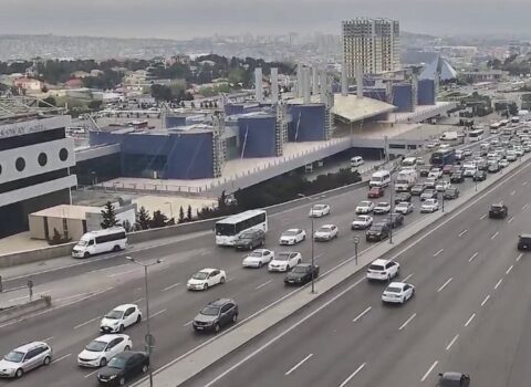 Bakının bir sıra yollarında tıxac yarandı