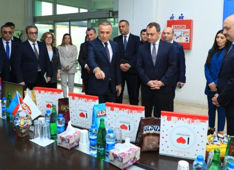 Nizami Rayon İcra Hakimiyyətinin başçısı Sahibkarlar Günü ilə əlaqədar “Ulduz” şokolad fabrikini ziyarət etdi