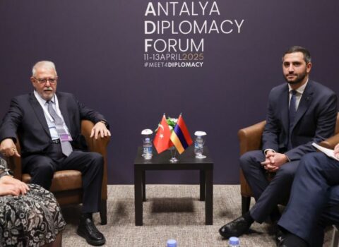 Türkiyə və Ermənistanın xüsusi nümayəndələri Antalyada görüşdü