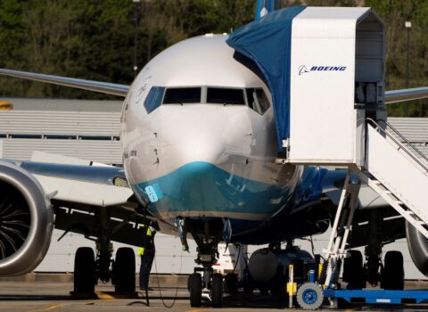 Trampın ticarət savaşı ABŞ nəhəngini sarsıtdı: “Boeing” yeni müştəri axtarışında…