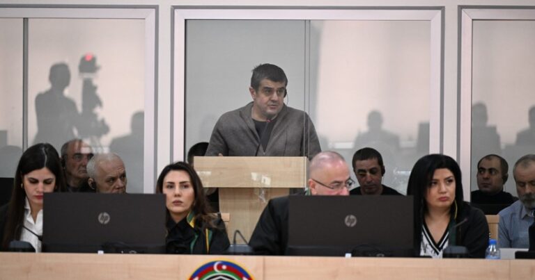 Araik və digərlərinin məhkəməsi… Araik və digərlərinin məhkəməsi…