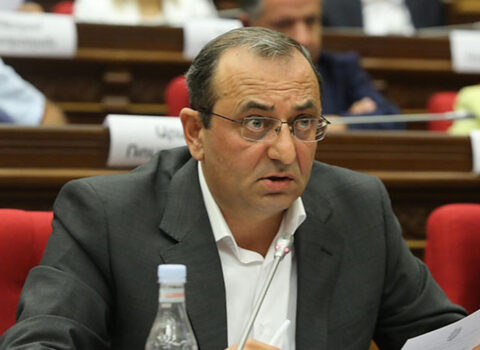 “Paşinyan erməniləri uçuruma aparır” – Minasyan
