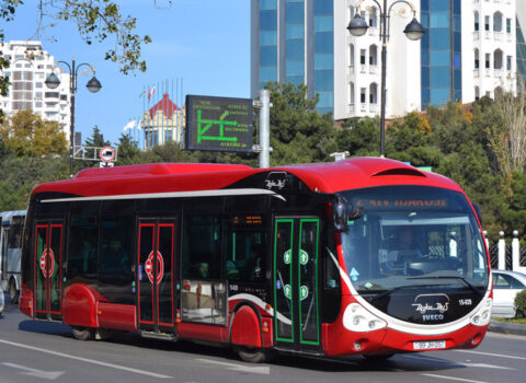 Bakıda daha bir marşrutda istismar olunan avtobuslar yenilənir