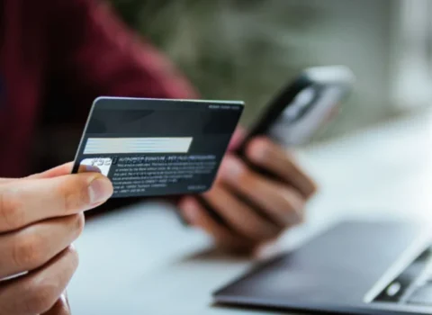Bank kartları ilə bağlı xəbərdarlıq: Ehtiyatlı olun!