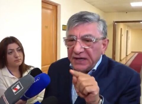“Paşinyanın deputatı əsəbiləşdi və qışqırmağa başladı: “Get burdan, çox pis adamsan” – VİDEO