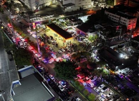 Dominikanda gecə klubunun damının uçması nəticəsində ölənlərin sayı 79-a çatdı