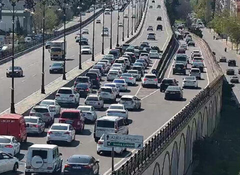 Qəza sıxlığa səbəb oldu
