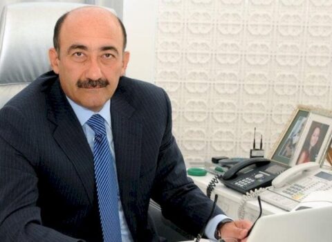 Əbülfəs Qarayev Rusiyadakı biznesindən 1.5 milyon dollar qazanıb