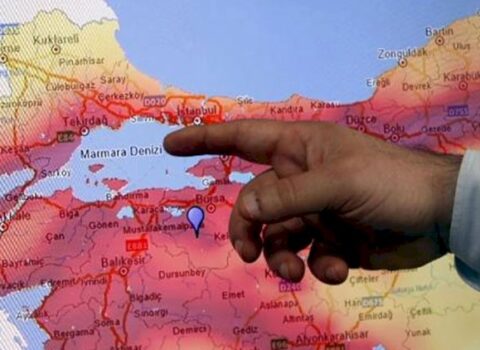 Zəlzələ ilə bağlı daha bir qorxunc xəbərdarlıq: Hazır olun!