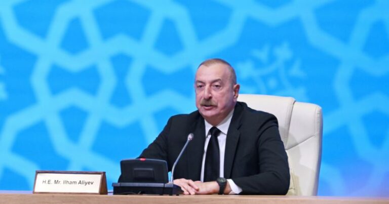 Prezident İlham Əliyev: “AÇG , “Abşeron” və “Şahdəniz” bir çox ölkələrin enerji təhlükəsizliyinə töhfə verir” Prezident İlham Əliyev: “AÇG , “Abşeron” və “Şahdəniz” bir çox ölkələrin enerji təhlükəsizliyinə töhfə verir”