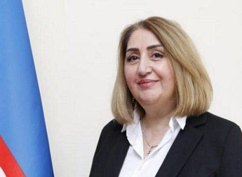 Müəllimləri təhqir edən direktor işdən çıxarıldı