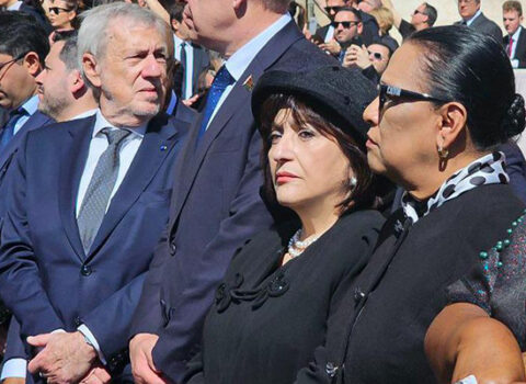 Sahibə Qafarova Roma Papasının dəfn mərasimində – Fotolar