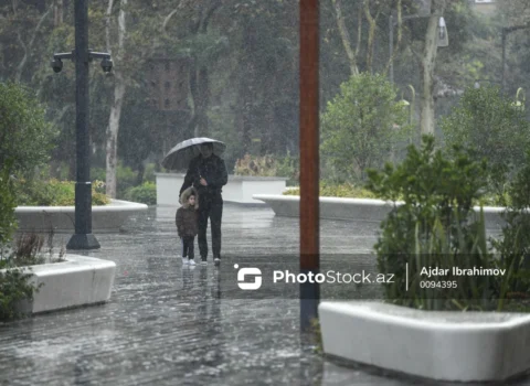 Sabah Bakıda yağış yağacaq, şimşək çaxacaq
