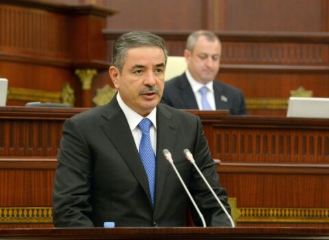 General Milli Məclisə gəldi: Hesabat verir…