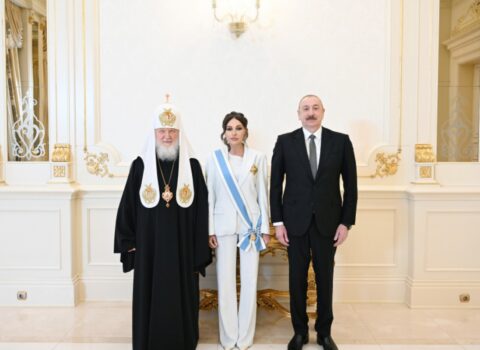 Prezident və xanımı Patriarx Kirill ilə görüşdü – VİDEO+YENİLƏNİB
