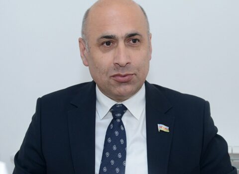 TƏCİLİ: Deputat Moskvada saxlanıldı və deport edildi