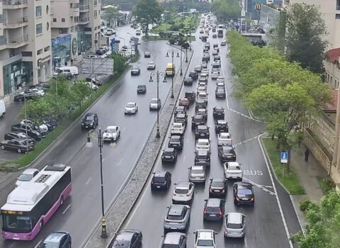 Bakının yollarında tıxac müşahidə edilir – SİYAHI