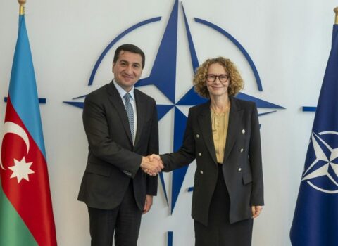 Hikmət Hacıyev NATO baş katibinin müavini ilə görüşüb
